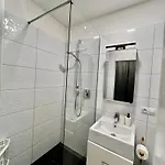 아파트 Domira Riverside 프라하