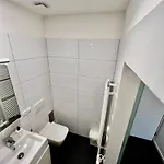 Domira Riverside 아파트
