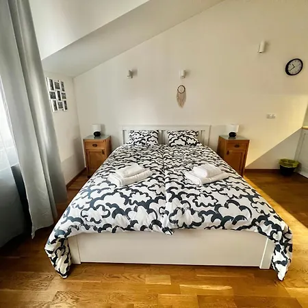 Apartament Riverside *